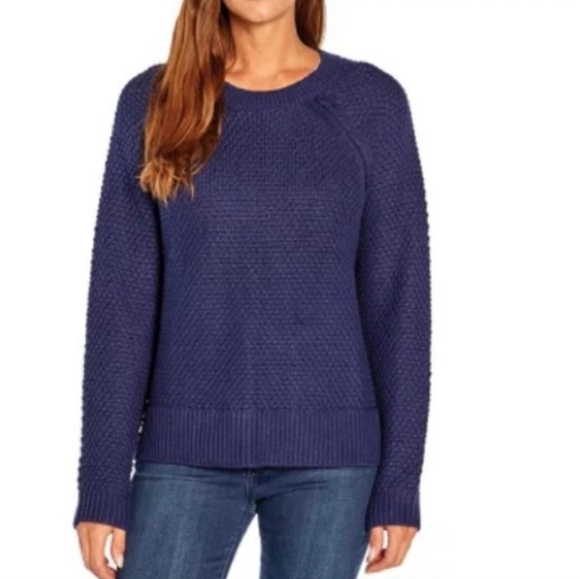 GAP Navy Blue Textured Crewneck Sweater - Picture 2 of 8